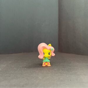 My Little Pony Hasbro Cutie Miniature Figurine Equestria Girls Fluttershy 1.5”